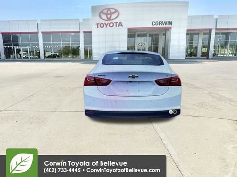 Used 2024 Chevrolet Malibu LT image 11