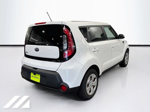 Used 2014 Kia Soul FWD image 5