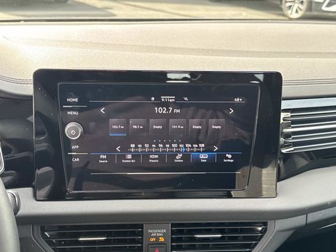 Certified 2025 Volkswagen Jetta S image 22