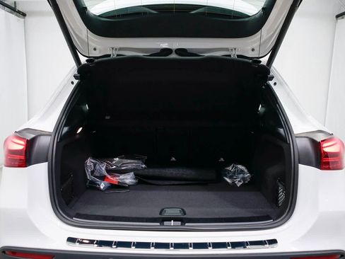 New 2025 Mercedes-Benz GLA 35 AMG AMG GLA 35 image 11