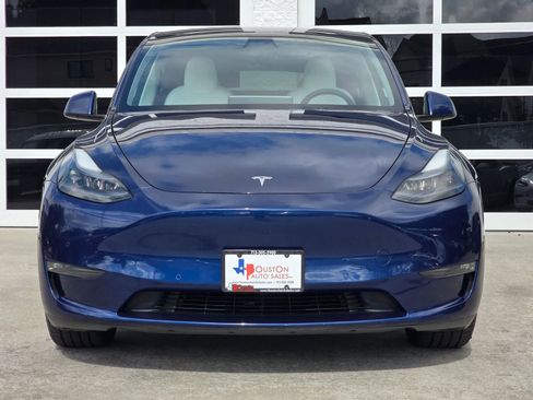 Used 2022 Tesla Model Y Long Range AWD/4WD image 10