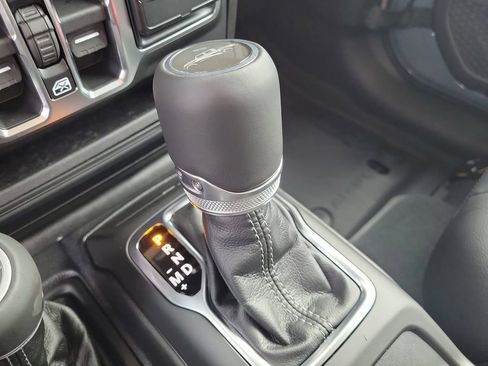 New 2026 Jeep Gladiator Sport AWD/4WD image 34