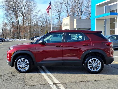 Used 2025 Chevrolet TrailBlazer LS w/ LS Confidence Package image 4