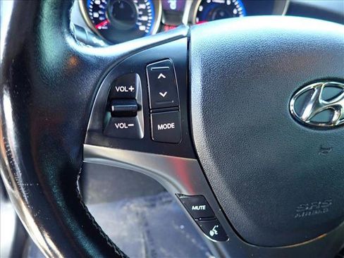 Used 2015 Hyundai Genesis 3.8 RWD image 13