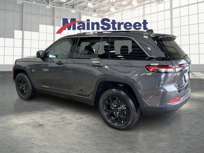 New 2026 Jeep Grand Cherokee Altitude