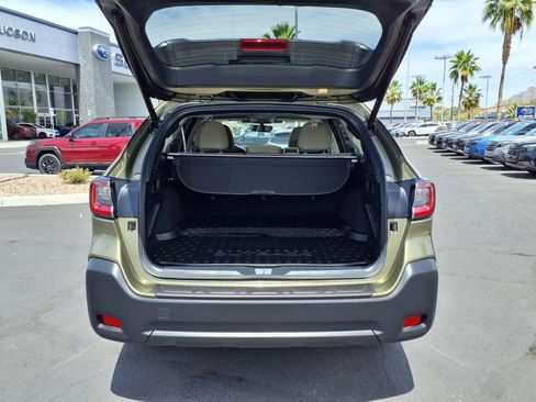 Used 2025 Subaru Outback Premium w/ Popular Package #1A image 15