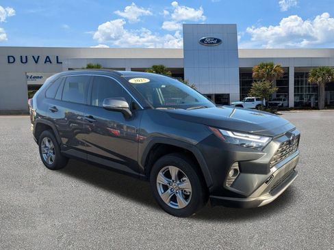 Used 2025 Toyota RAV4 LE AWD/4WD image 2