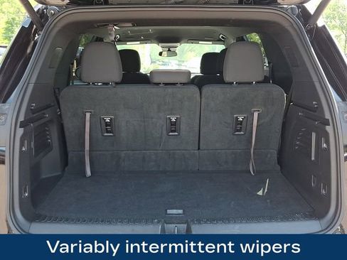 Used 2025 Chevrolet Traverse LT AWD/4WD image 30