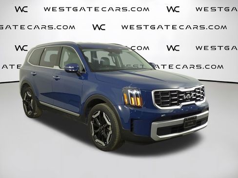 Used 2024 Kia Telluride S image 2