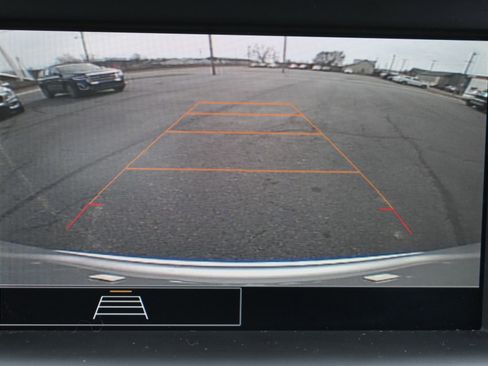 Used 2022 GMC Terrain SLE w/ Driver Convenience Package image 28