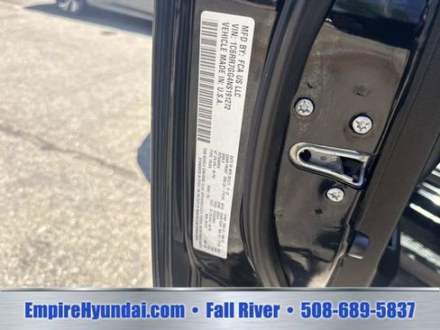 Used 2022 RAM 1500 Warlock AWD/4WD image 18