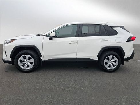 Used 2025 Toyota RAV4 LE image 2