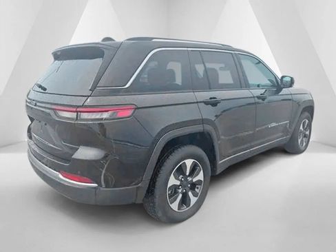Used 2024 Jeep Grand Cherokee Limited 4xe AWD/4WD image 7