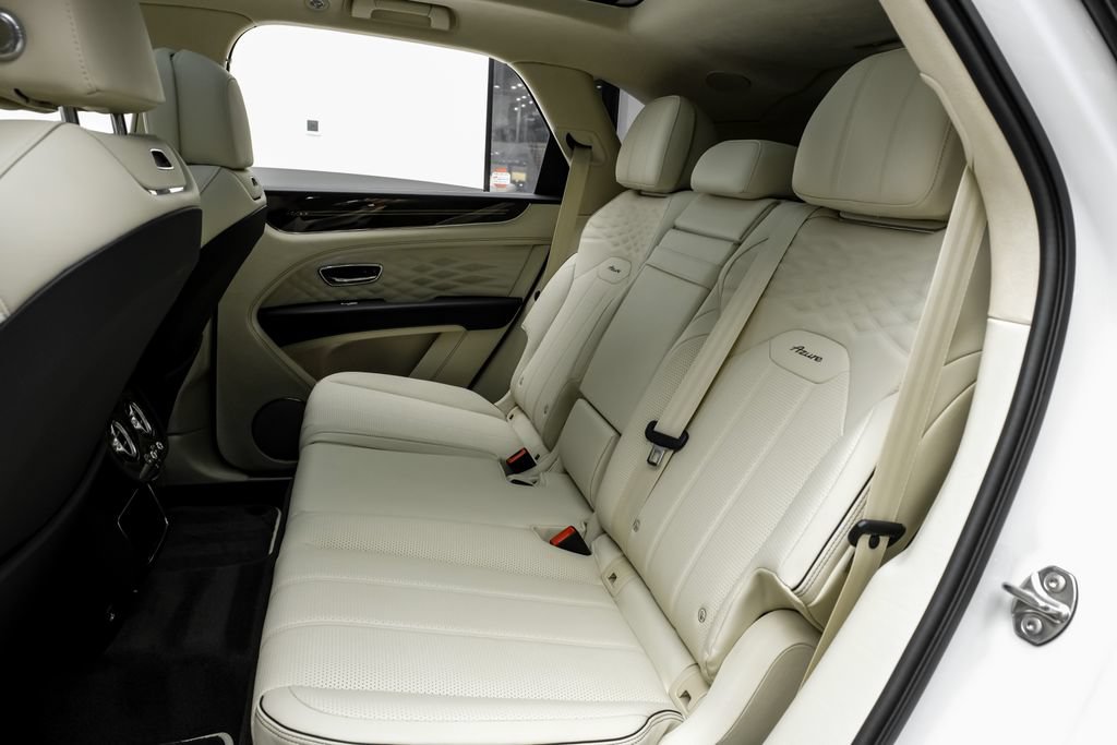 Used 2024 Bentley Bentayga AWD/4WD image 49