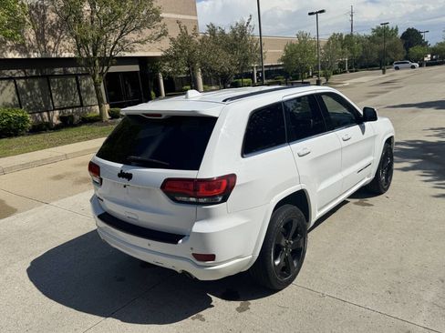 Used 2015 Jeep Grand Cherokee Altitude AWD/4WD image 6