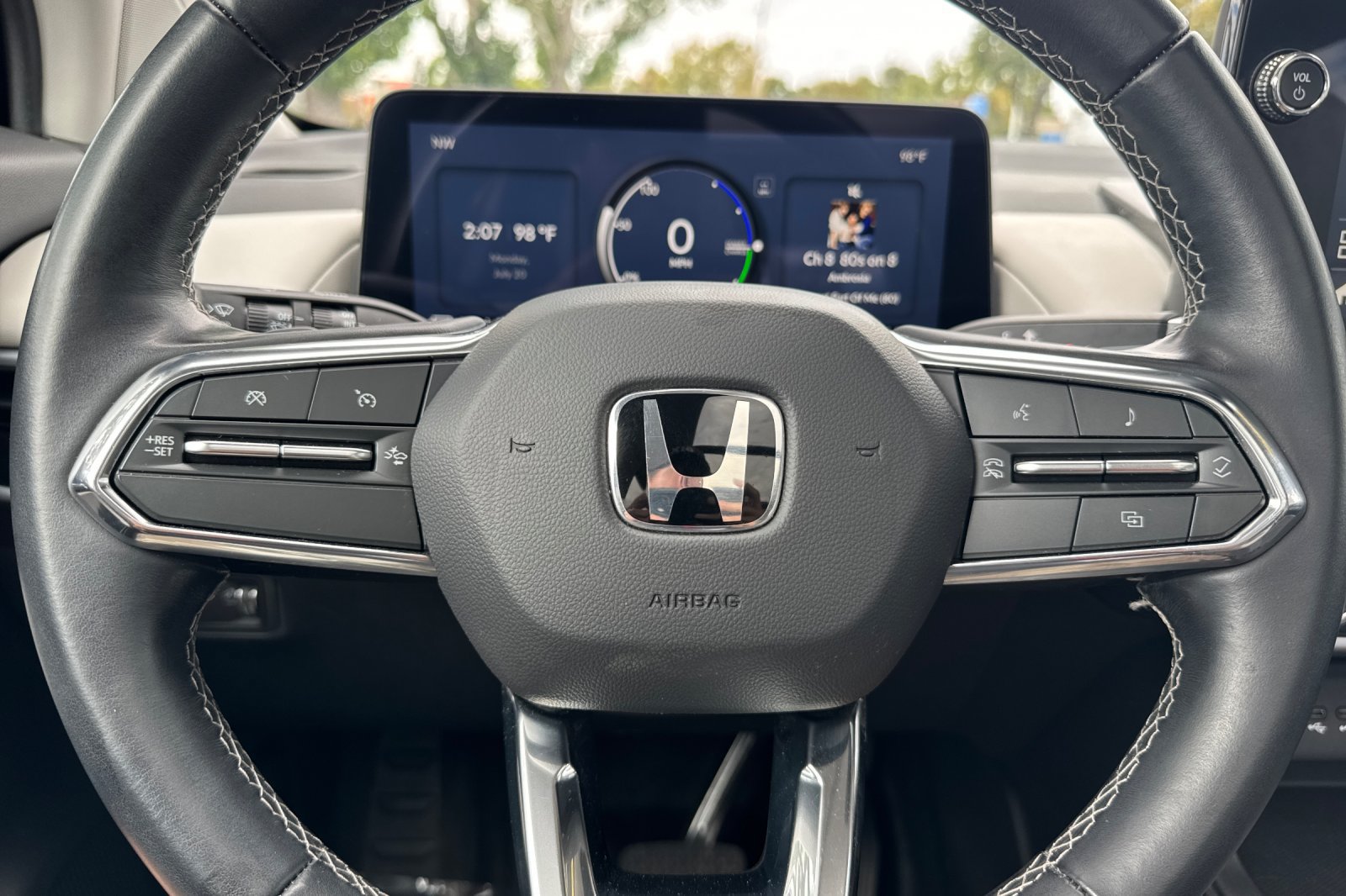 Used 2025 Honda Prologue Touring image 24