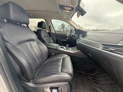 Used 2022 BMW X7 xDrive40i w/ Luxury Seating Package image 33