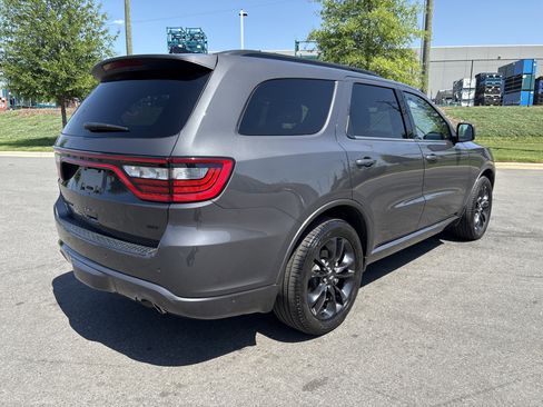 Certified 2024 Dodge Durango GT image 9
