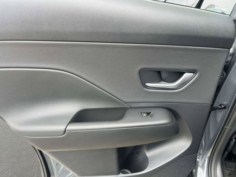 Used 2026 Hyundai Kona SEL Premium image 12