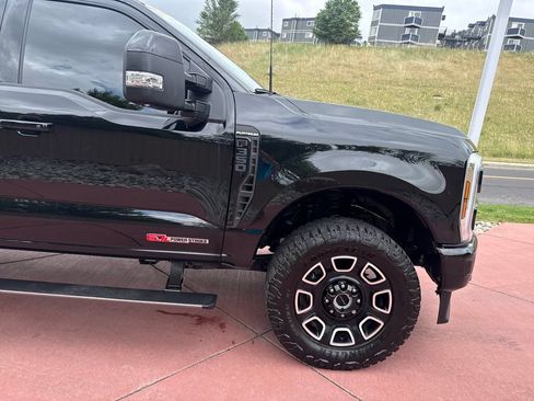 Certified 2026 Ford F350 Platinum AWD/4WD image 32