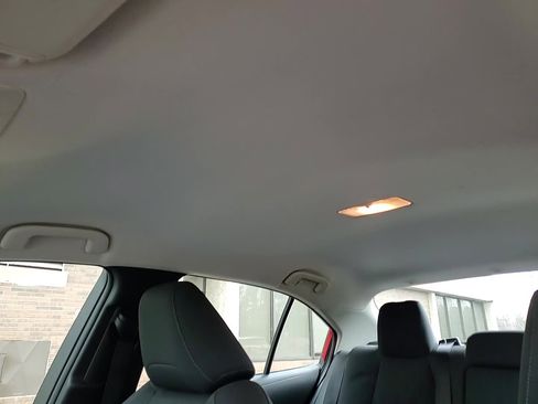 Used 2020 Toyota Corolla LE image 22