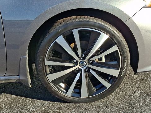 Used 2019 Nissan Altima 2.5 SR w/ SR Premium Package image 8