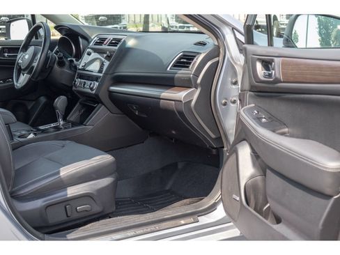 Used 2016 Subaru Legacy 3.6R Limited AWD/4WD image 10