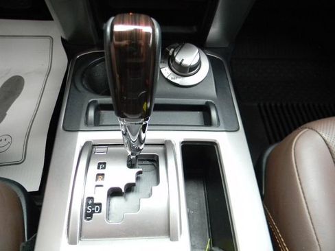 Used 2023 Toyota 4Runner Limited AWD/4WD image 17