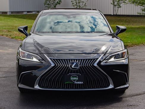 Used 2019 Lexus ES 350 w/ Premium Package FWD image 2