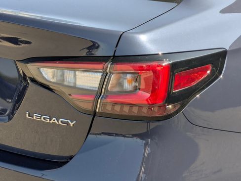 Used 2025 Subaru Legacy Premium AWD/4WD image 12