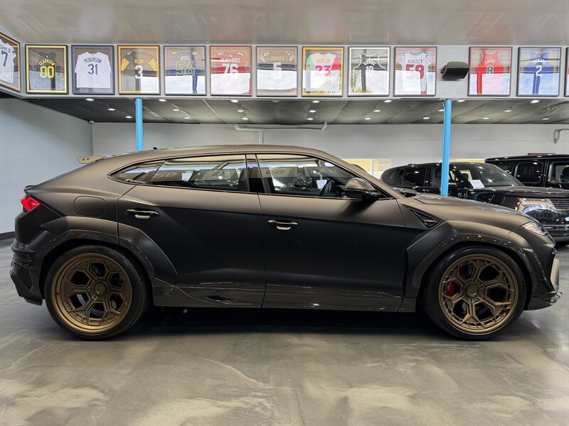 Used 2025 Lamborghini Urus SE AWD/4WD image 6