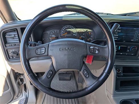 Used 2006 GMC Yukon SLT w/ SLT Preferred Equipment Group image 22