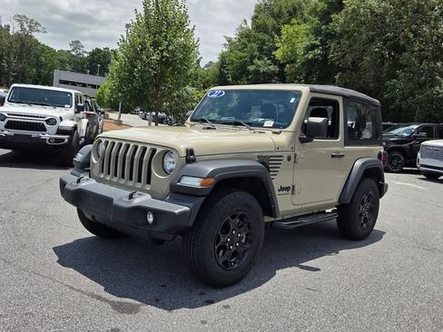 Used 2022 Jeep Wrangler Sport AWD/4WD image 3