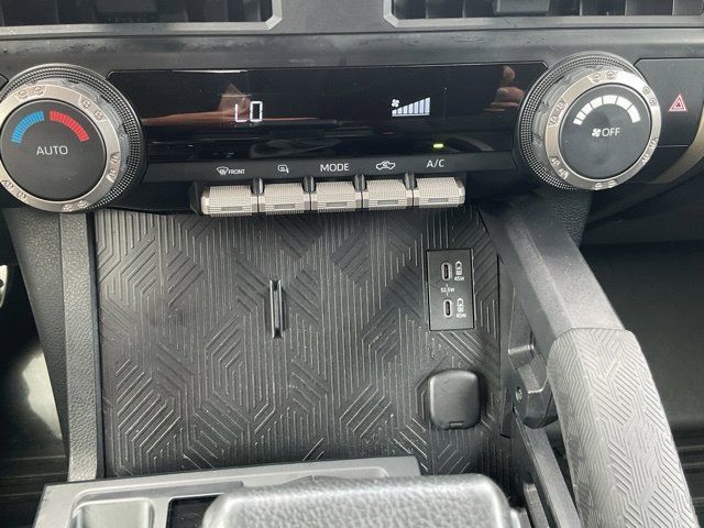 Used 2024 Toyota Tacoma TRD Sport AWD/4WD image 27