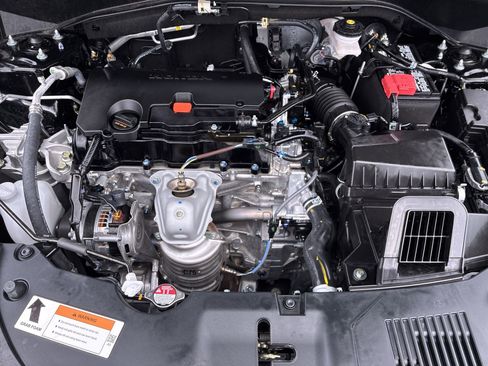 Certified 2026 Honda HR-V LX image 15
