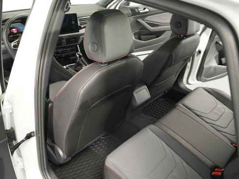Used 2025 Volkswagen Jetta GLI Autobahn FWD image 46