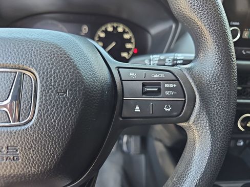 Used 2023 Honda HR-V LX image 17