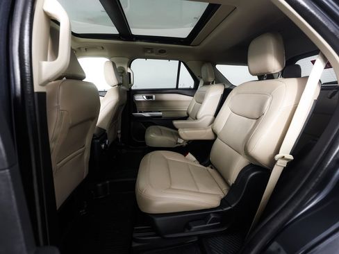 Used 2023 Ford Explorer Limited w/ Equipment Group 301A AWD/4WD image 20