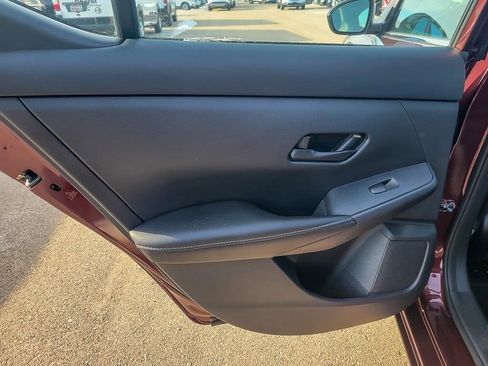 Used 2025 Nissan Sentra SV image 16