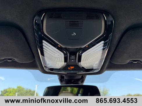 Used 2022 BMW X7 xDrive40i w/ M Sport Package AWD/4WD image 36