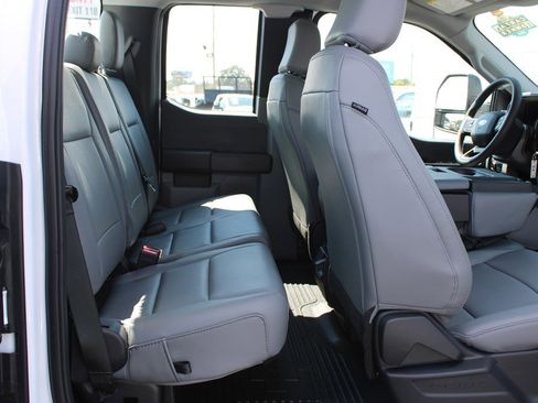 Used 2025 Ford F250 XLT image 17