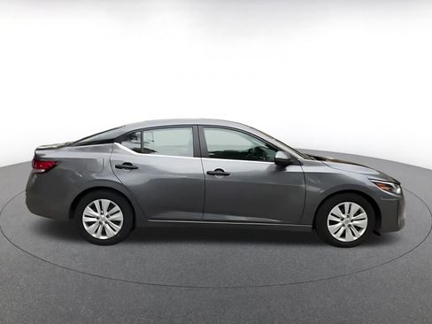 Used 2025 Nissan Sentra S FWD image 16