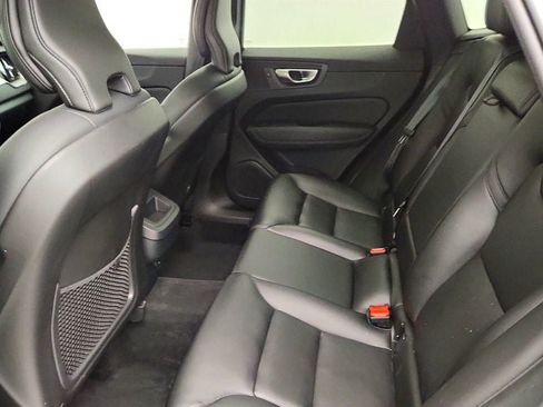 Used 2024 Volvo XC60 B5 Core w/ Climate Package AWD/4WD image 21