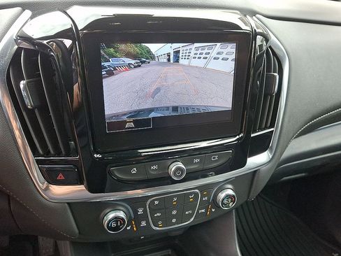 Certified 2023 Chevrolet Traverse LT AWD/4WD image 15