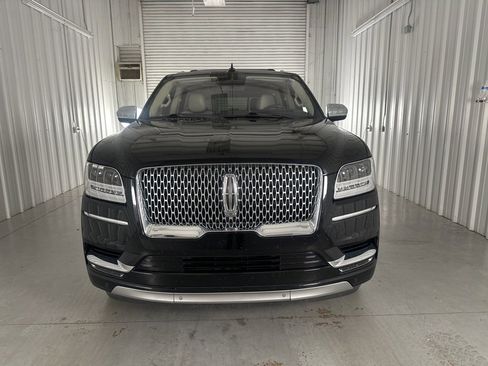 Used 2020 Lincoln Navigator Black Label w/ Cargo Convenience Package image 2