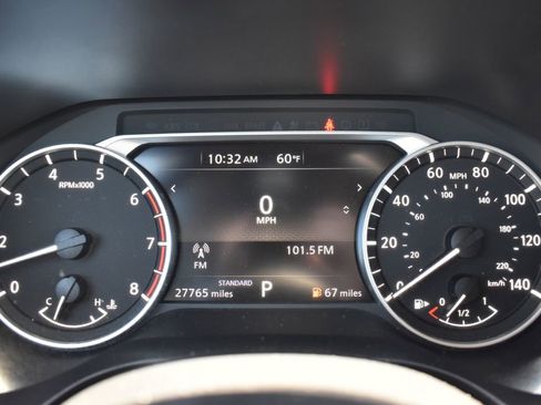 Used 2023 Nissan Rogue SV FWD image 16