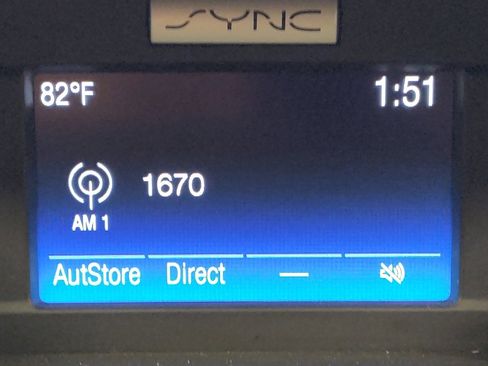 Used 2017 Ford Escape SE AWD/4WD image 25