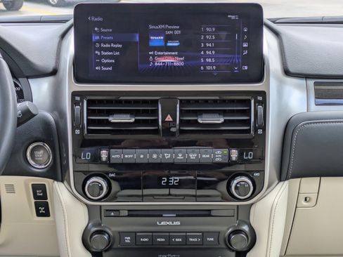 Used 2023 Lexus GX 460 Premium image 16