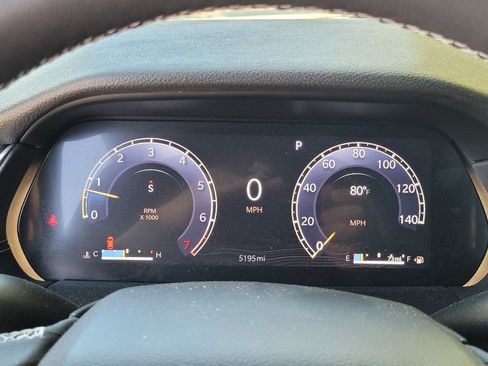 Used 2025 Jeep Grand Cherokee Altitude w/ Trailer Tow Package AWD/4WD image 22