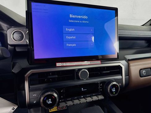 New 2026 Toyota 4Runner Limited AWD/4WD image 18